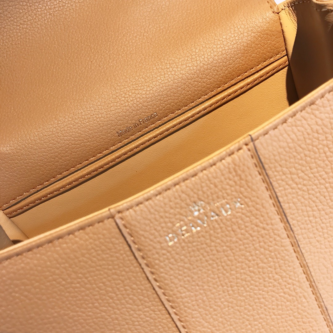 델보 브리앙 MM 토고백 스몰